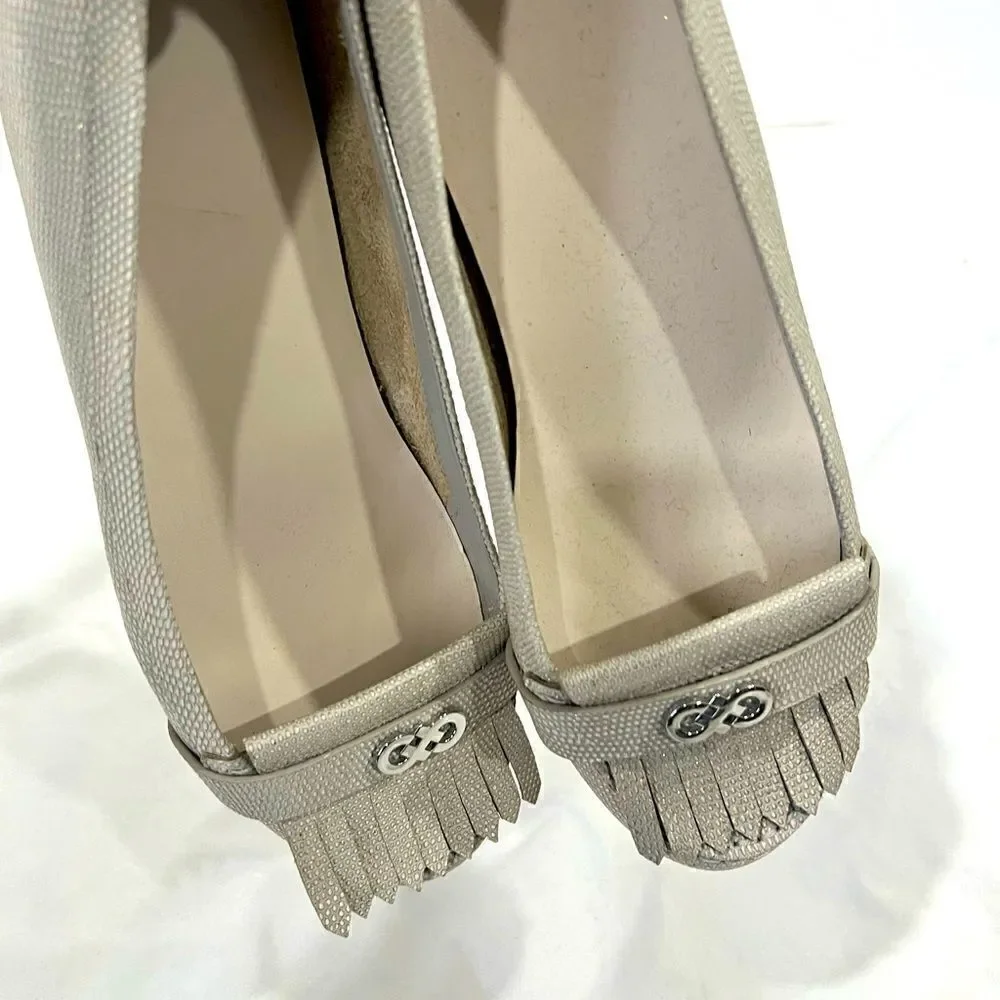 Cole Haan women Ivory cameo loafer silver logo padded footbed size 9.5B (3x$15)